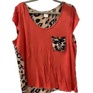 Charming Charlie Pop‎ over Blouse Womens L Leopard Coral Pocket Short Sleeve